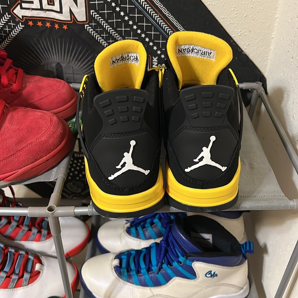 Jordan 4 Black and Yellow Thunder Sneakers - Picture 4 of 5